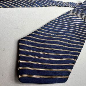 Barneys New York Navy Blue & Gold Silk Striped Classic Men’s Neck Tie Textured